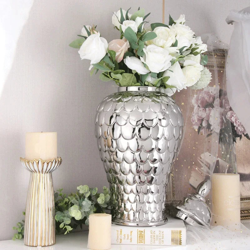 vases décoratifs modernes or blanc argentés motifs ronds couvercles assortis