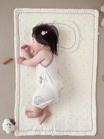 tapis bébé blanc points colorés bordure dentelée doux classique 60x100cm 3ans