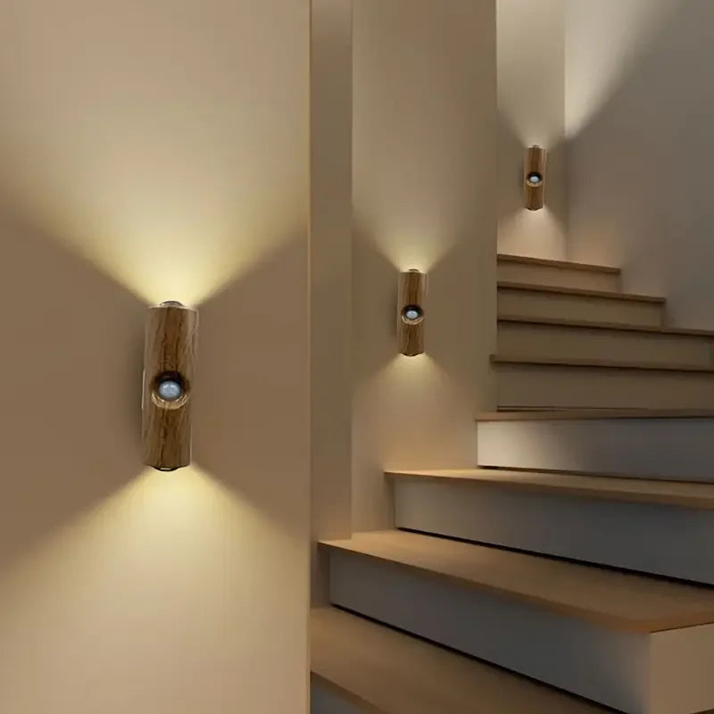 lampe murale rechargeable led détecteur mouvement réglable moderne clips marron clair aspect bois naturel