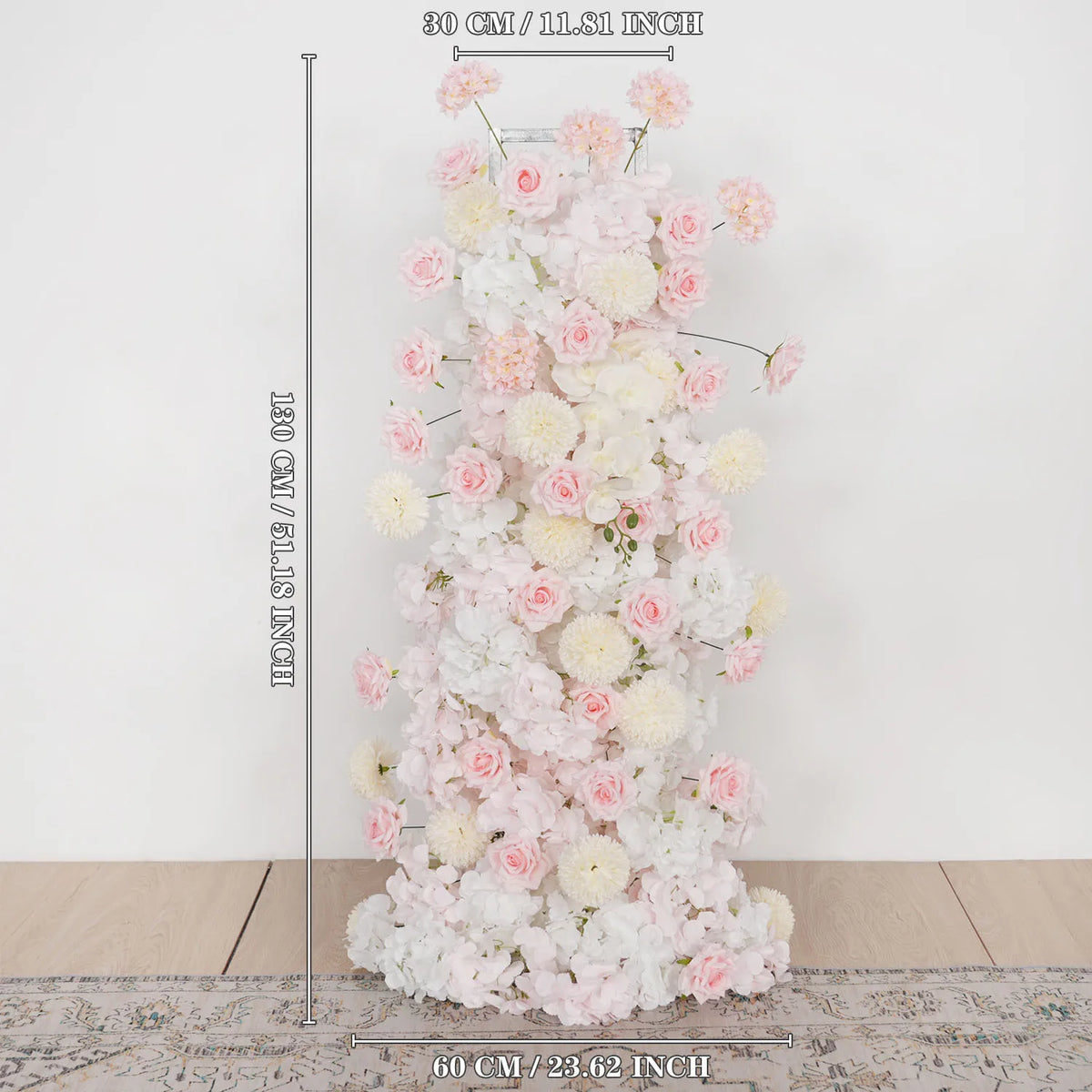 arche fleurs artificielles rose blanche décoration intérieure romantique grande salle événement festive