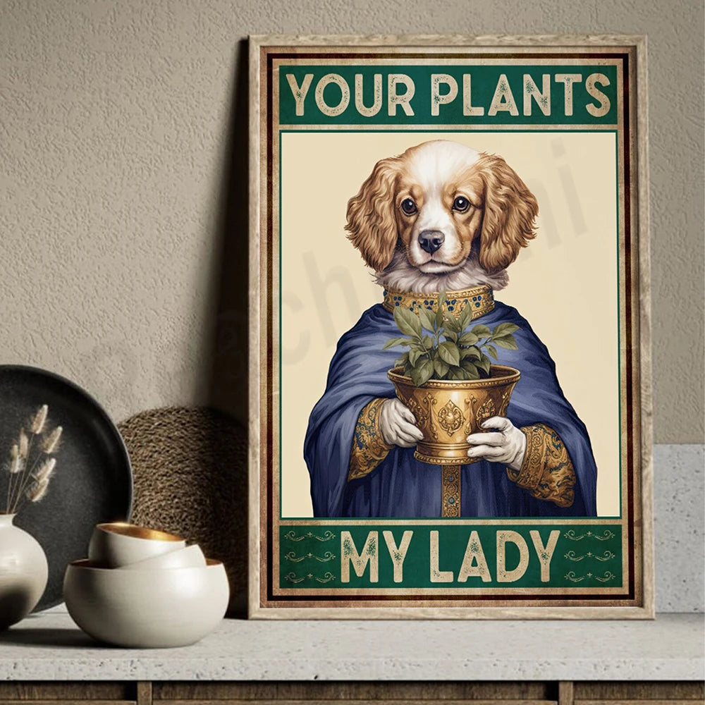 Un chien mignon en robe bleue tenant un pot de fleurs dans ses pattes, avec le texte "Vos plantes, ma dame" sur l'image.