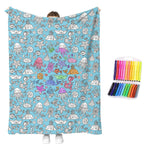 couverture colorier enfants motifs noël animaux crayons couleur texture douce moderne multicolore blanc gris