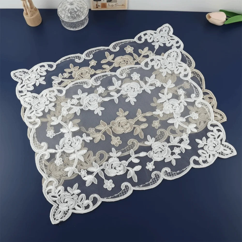 serviette table florale polyester blanc beige dentelle classique romantique rétro pâques festive