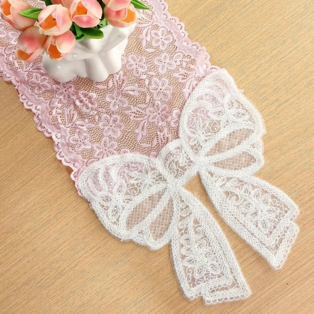 nappe dentelle motif floral transparent mariage fête thème saint valentin vintage élégant rose rouge