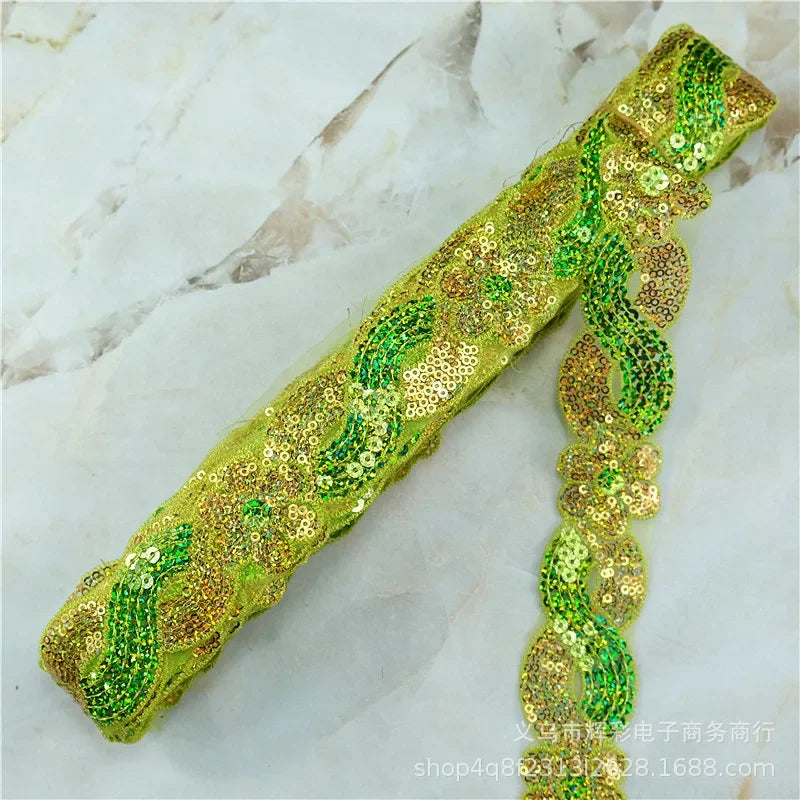 ruban décoratif dentelle sequins fleurs 4cm bleu vert rouge rose or argent partie