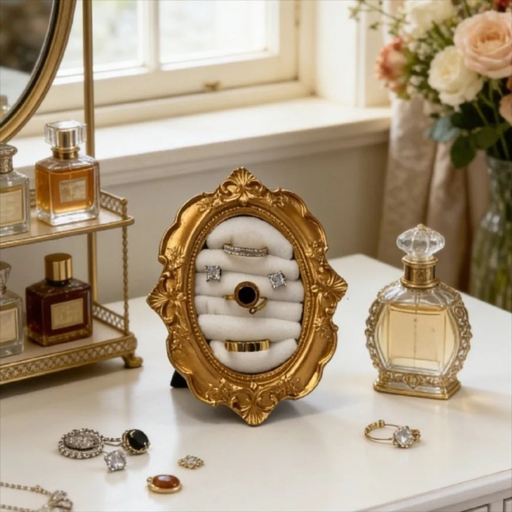 présentoir bijoux velours or rouge bleu rose blanc classique baroque box rangement bijoux