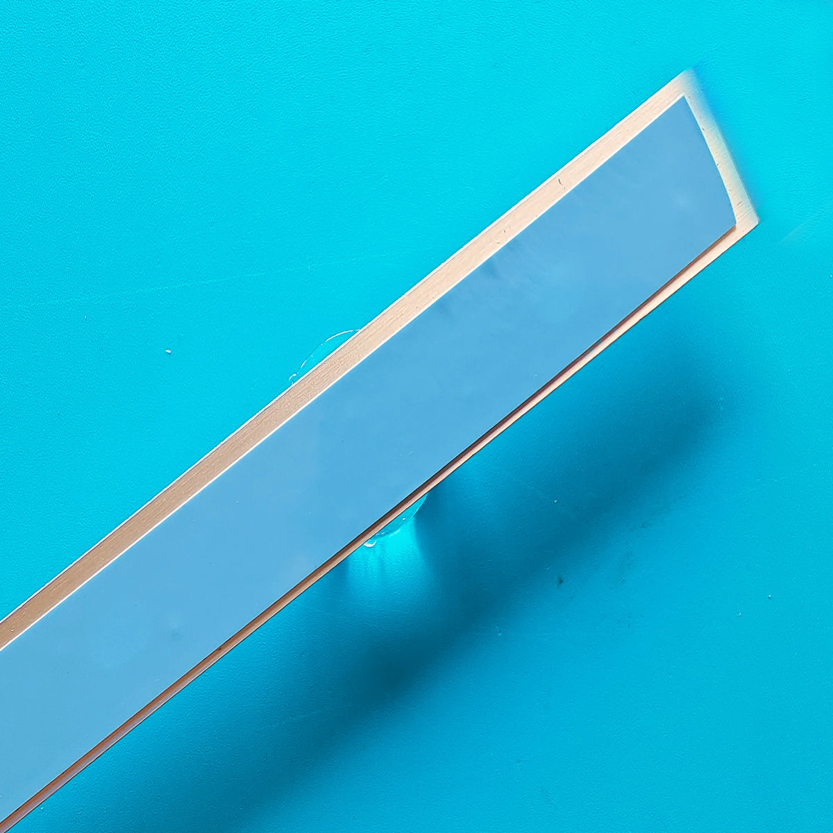 bande rétro éclairage led blanc moderne adhésif connecteurs électriques fixations télévision facile qualité lumière