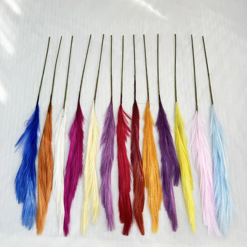 plumes décoratives intérieures violet bleu rose jaune orange blanc rouge naturel simple