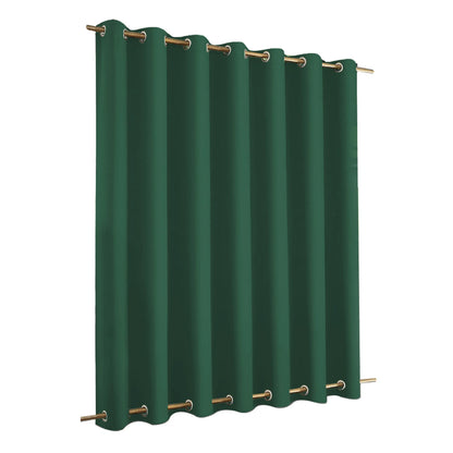 Rideau occultant vert foncé avec œillets dorés, idéal pour chambre ou salon, blocage optimal de la lumière et ajout d'une touche élégante à la décoration intérieure.