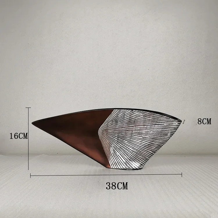 cache plat noir rayures fines moderne opacite vase table deco maison erotique echangisme erotique