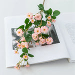 décoration intérieure bouquet fleurs artificielles gerbera modernes couleurs vases transparents mariage anniversaire