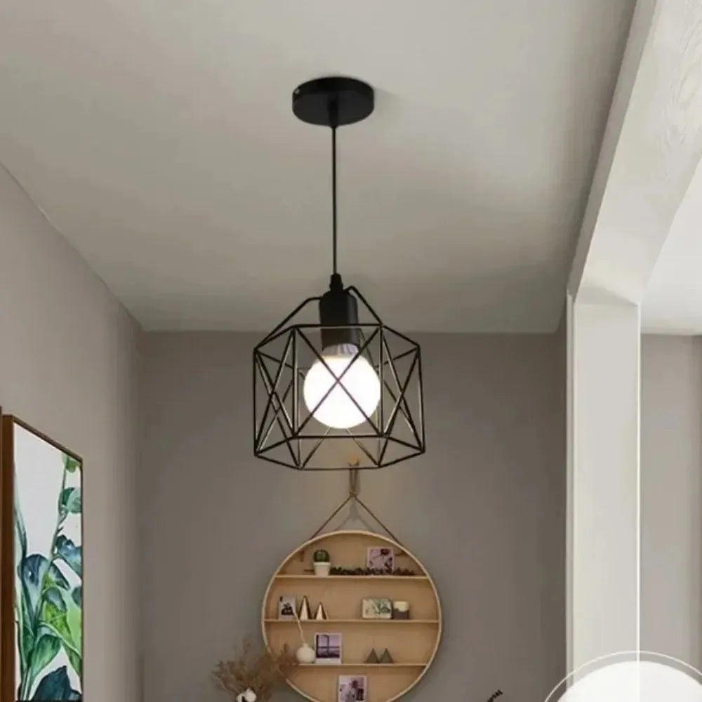 suspension lumineuse industrielle noir grille géométrique opacité ampoules e27