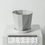 Pots fleurs modernes pots plastique facettes géométriques gris blanc plateau amovibleintérieurextérieur