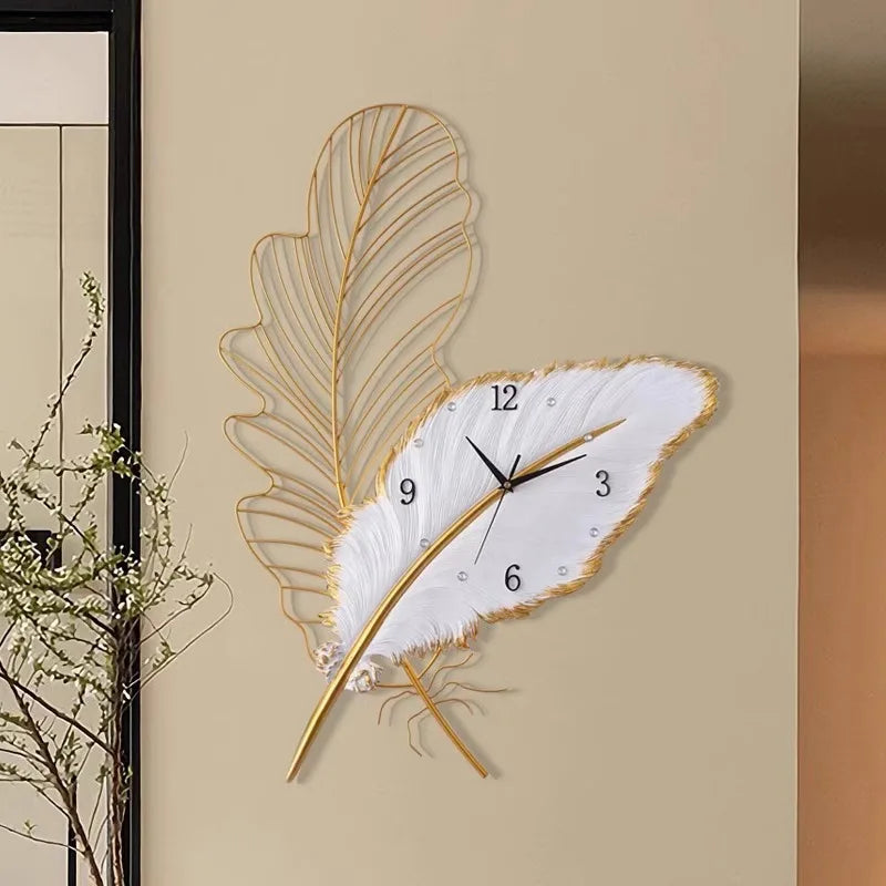 Vue de profil de l'horloge murale en résine