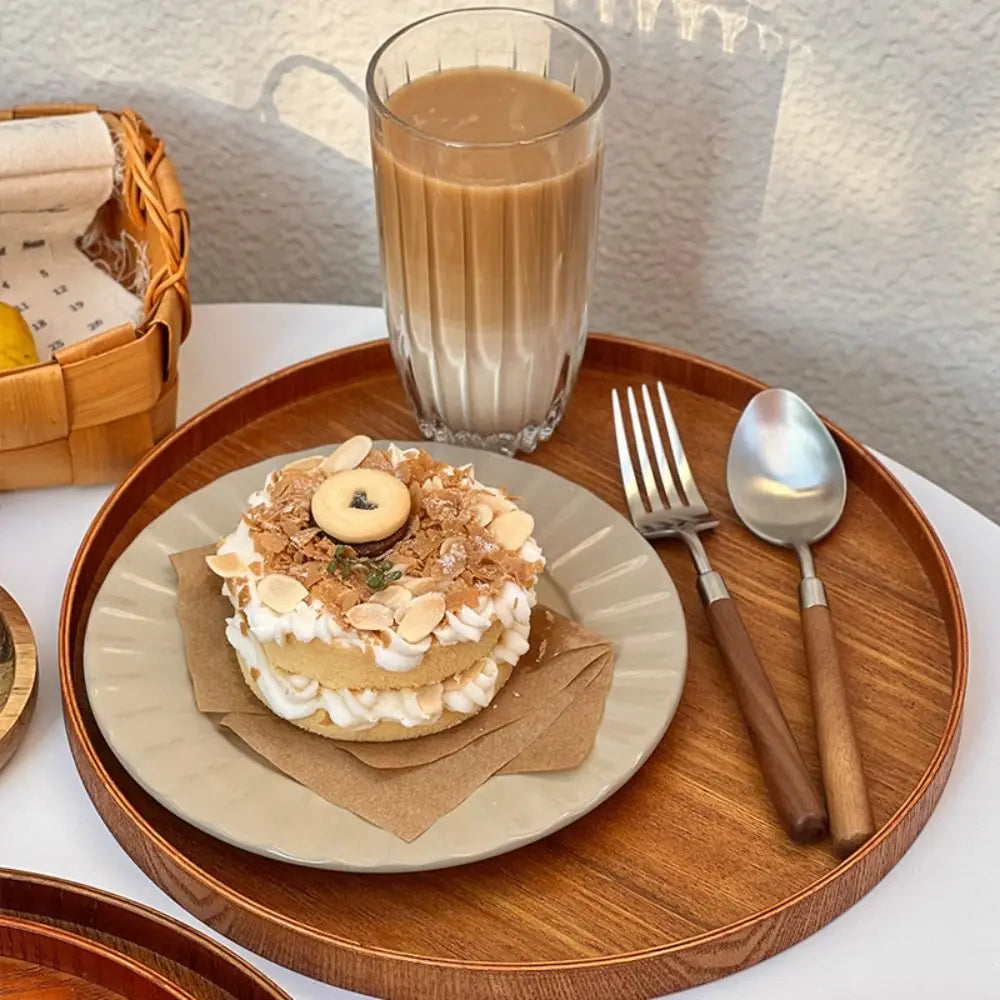 assiettes plates bois marron grain naturel modernes set différentes tailles