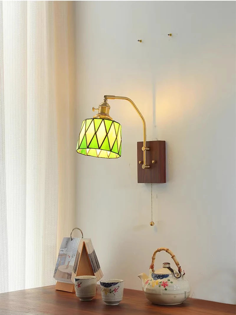 lampe murale vintage tiffany abat jour papillon vert jaune blanc doré