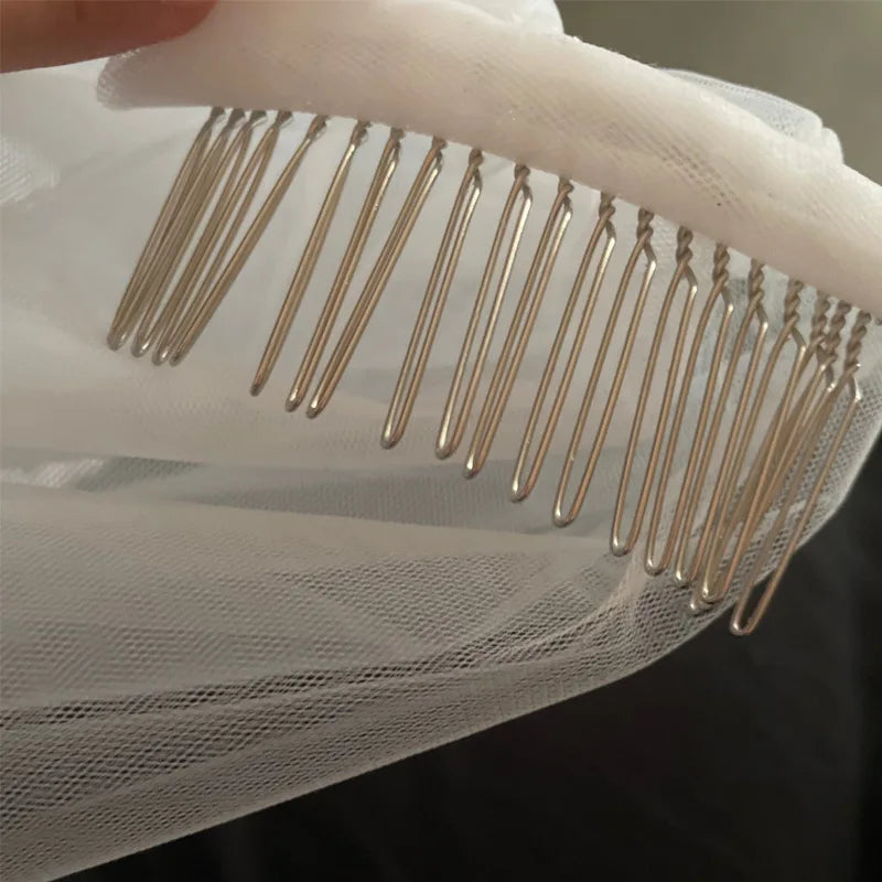 voile mariée deux couches dentelle blanche motifs floraux peigne métallique classique élégant transparent appliques