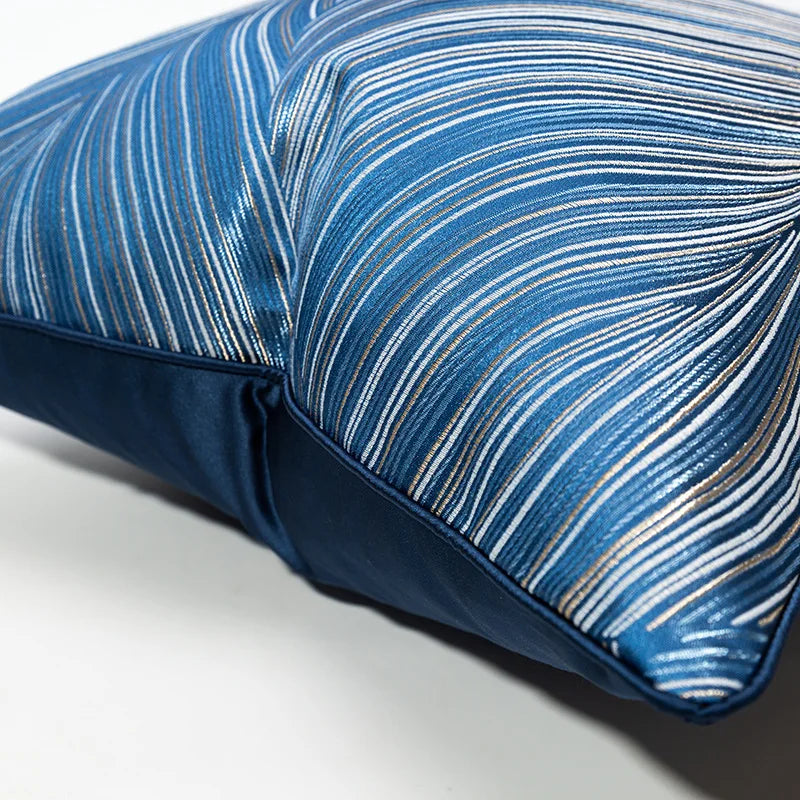 housse coussin carré contemporain motif feuilles dorées bleu marine polyester adhésif decoration maison 30x50cm