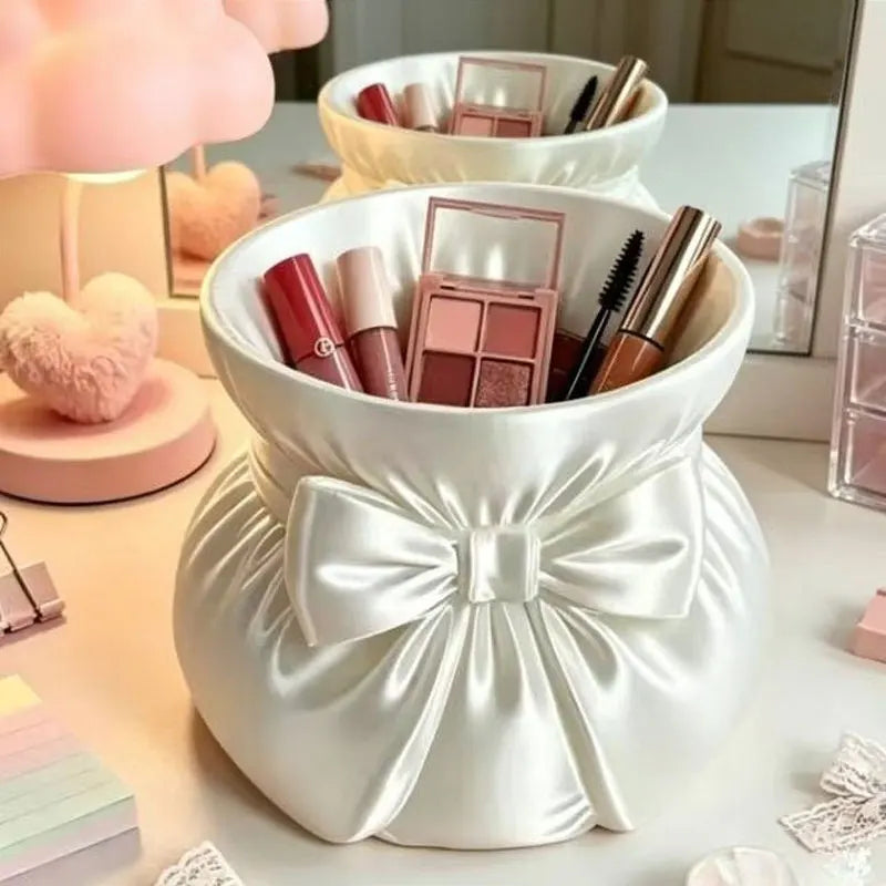 Sac cosmétiques moderne élégant rose blanc bleu violet satiné portatif pinceaux maquillage lips palettes