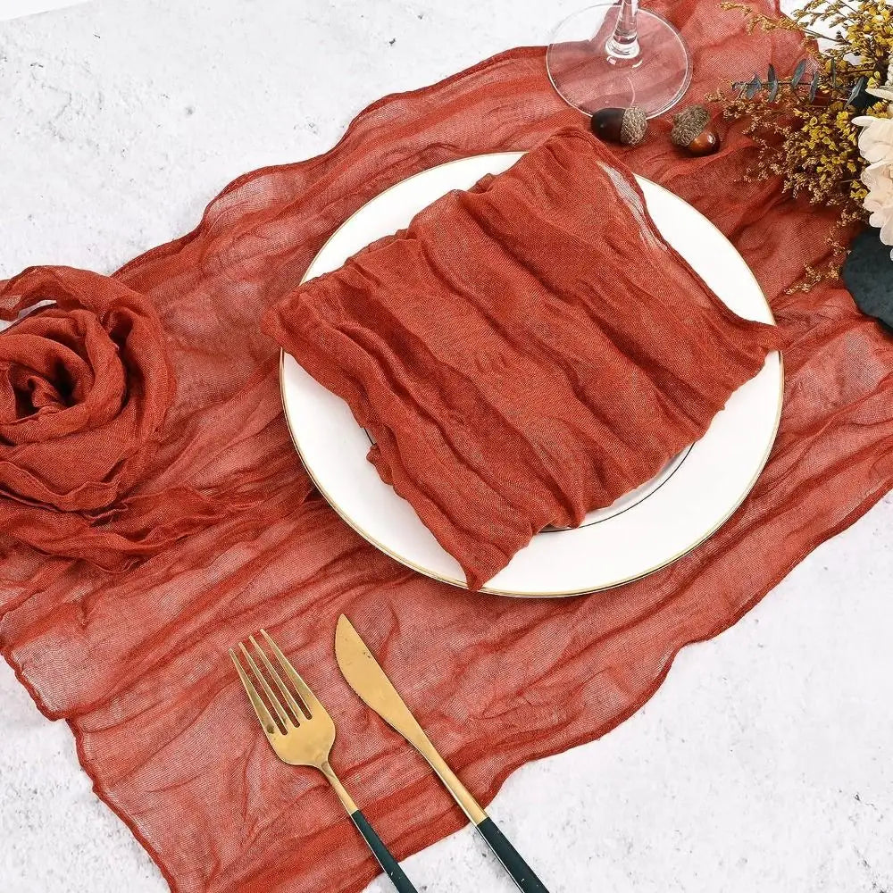 serviette table moderne rouge vert olive bleu marine rose blanc léger ondulée décoration mariage