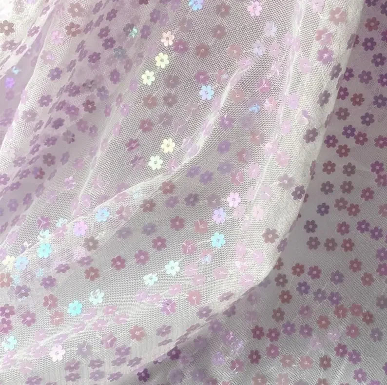 tissu dentelle fleurs colorées paillettes blanc rose bleu vert translucide festif