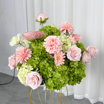décoration murale florale arches rubans rouge vert anniversaire baby showerintérieur festive
