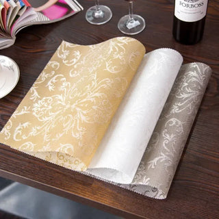 sets table décoratifs nappes or blanc gris motifs floraux tissage apparent semi transparent élégants