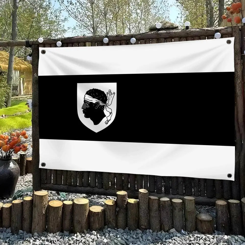drapeau corse tête masculine foulard graphique noir blanc intérieur extérieur decoration chambre salon