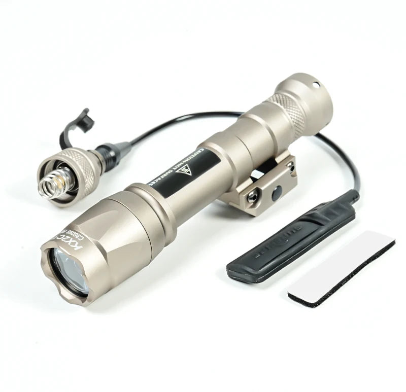 lampe torche led noire lumens 500 600 lumen militaire anti dérapant clip fixe batterie