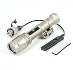 lampe torche led noire lumens 500 600 lumen militaire anti dérapant clip fixe batterie