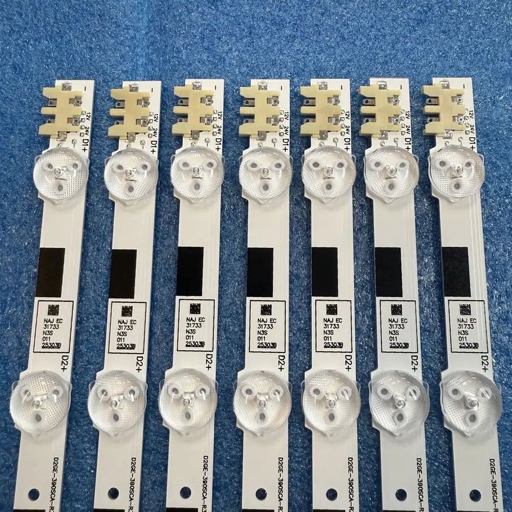 bande lumineuse led blanc fixations boutons connecteurs moderne sans câble aluminium