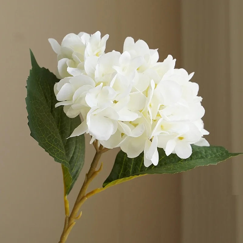bouquet artificiel hortensia vert clair blanc rose pâle bleu clair moderne minimalisteintérieur decoration
