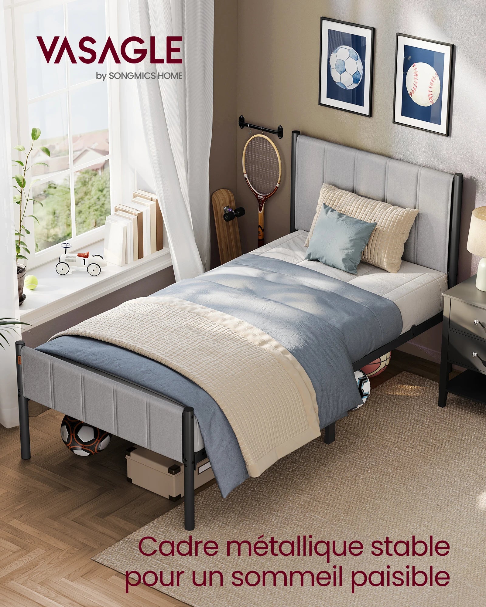 Détail de la tête de lit rembourrée en tissu polyester premium pour confort optimal