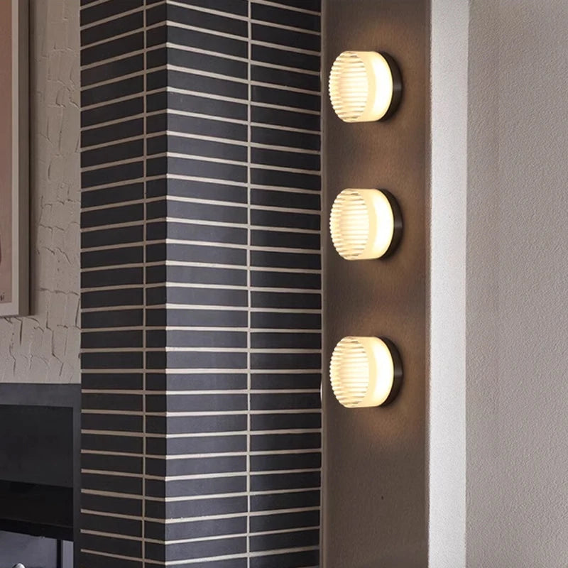 lampe murale moderne vert blanc jaune doré rayures verticales adhésive éclairage quotidien chambre salon