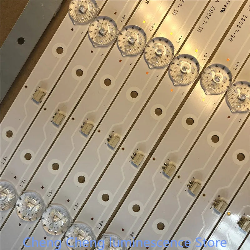 plaque led blanc imprimée symboles connecteurs électriques circuit imprimé transparent numéros