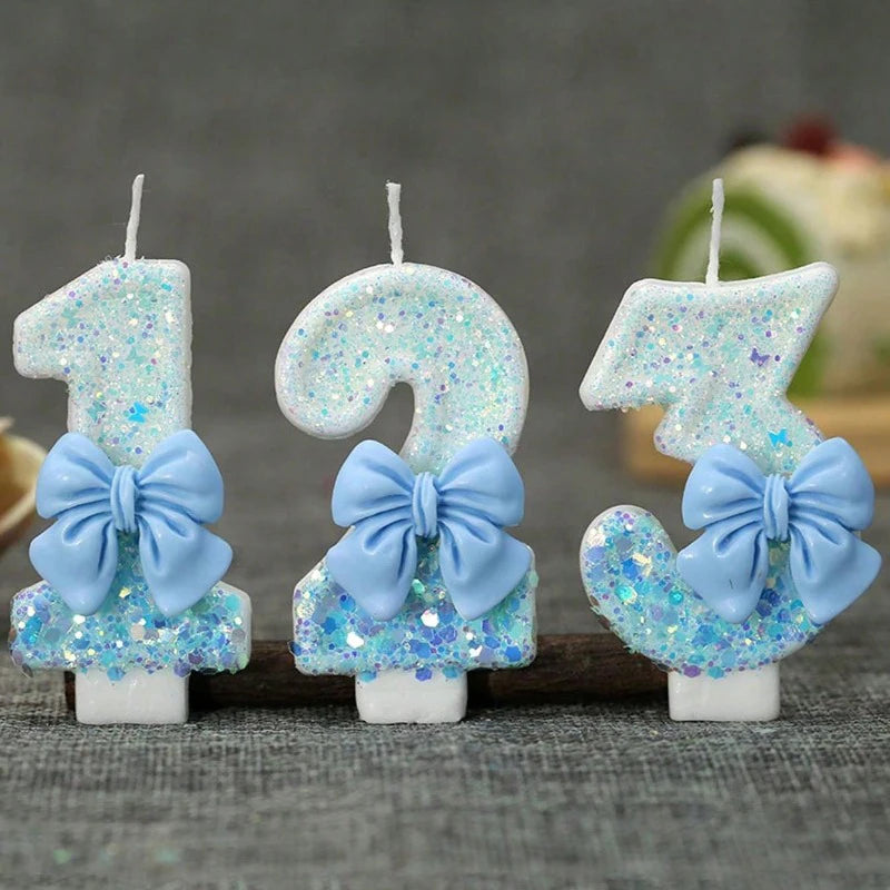 bougies anniversaire chiffres paillettes bleues rubans décoratives festives numérotées blanc