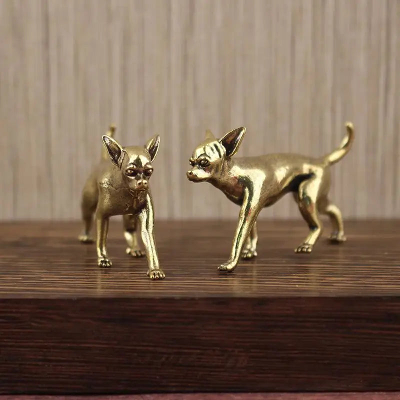 statuette chien doré métallique décoration réaliste ornement animal sans poils brillant opaque chambre adolescente
