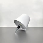 lampe table rechargeable usb tactile noir blanc moderne certification rohs flux lumineux faible