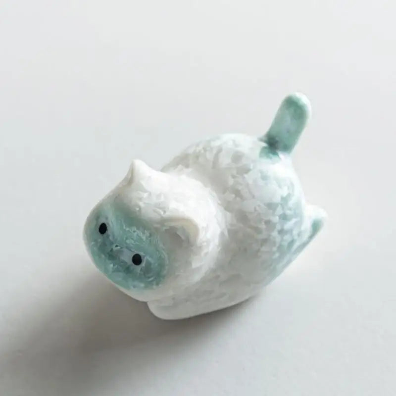 figurines chats blanc bleu rose vert floral modernes décoratives adhésives mignonnes