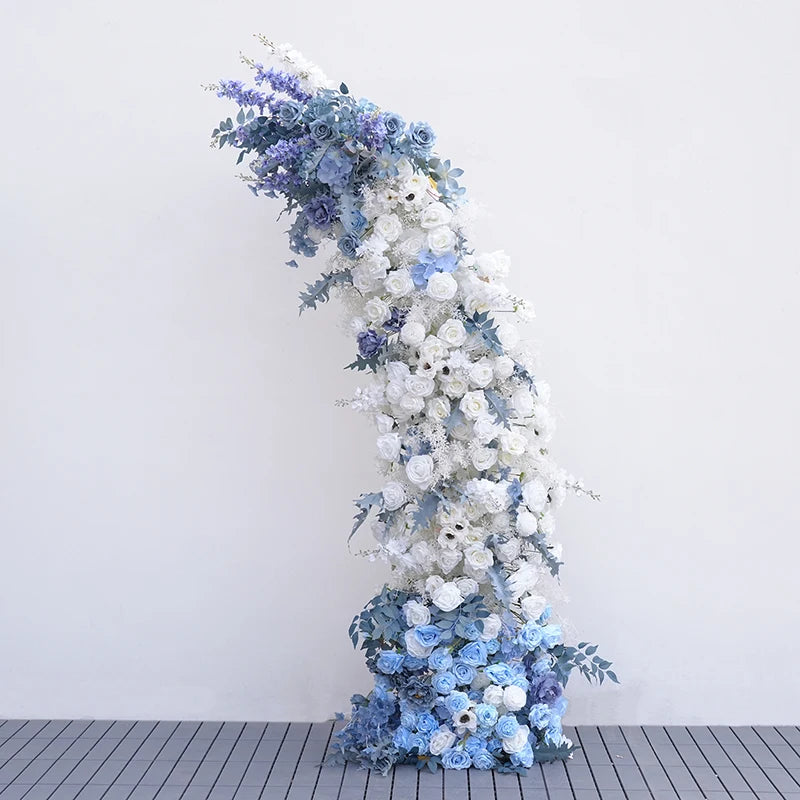 Arche décorative mariage fleurs artificielles bleu blanc vert feuillage classique festifextérieur