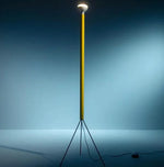 lampadaire moderne minimaliste trépied blanc abat jour sphérique led rouge jaune vert bleu noir
