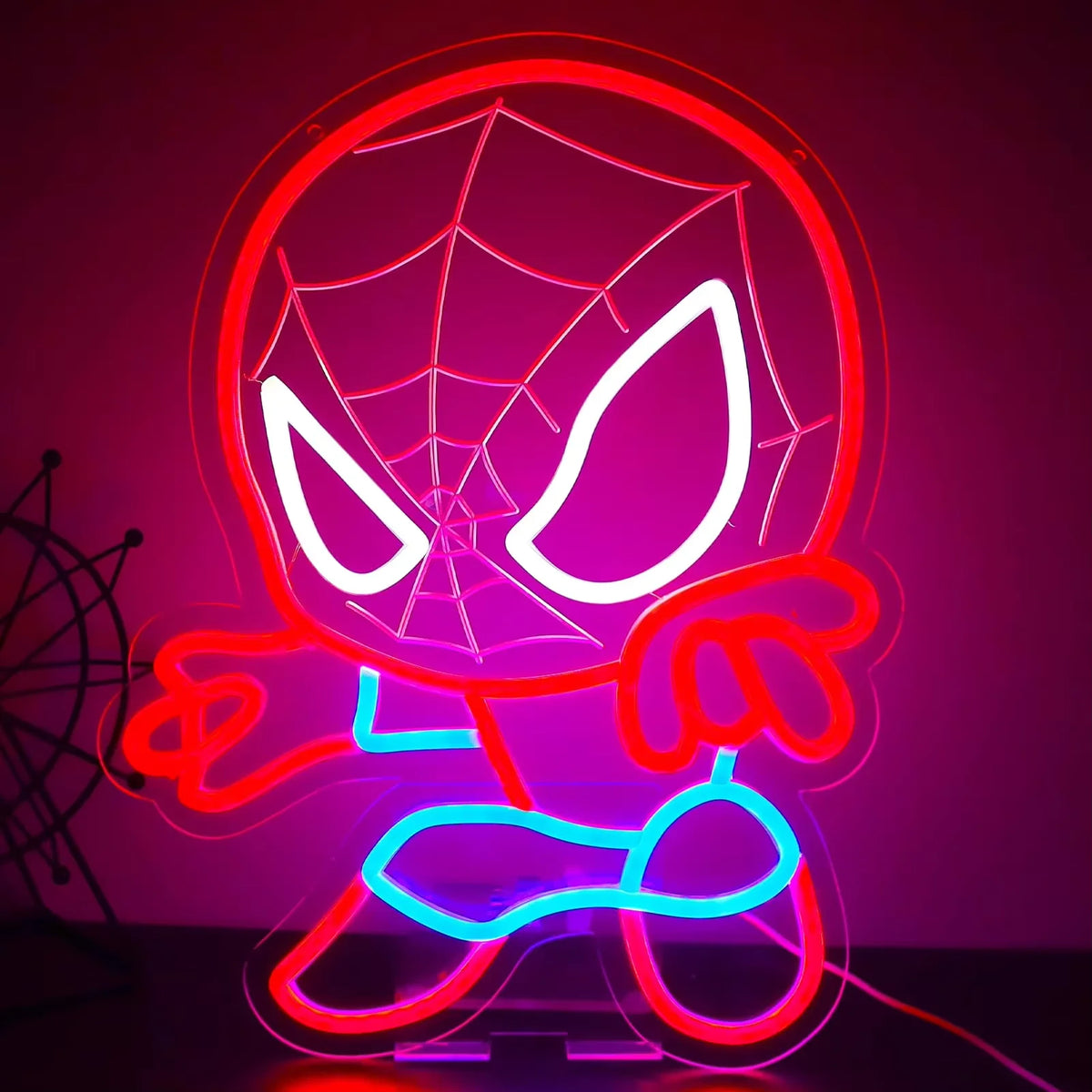 lampe néon spiderman rouge bleu blanc contour lumineux toile araignée interrupteur usb chambre enfant