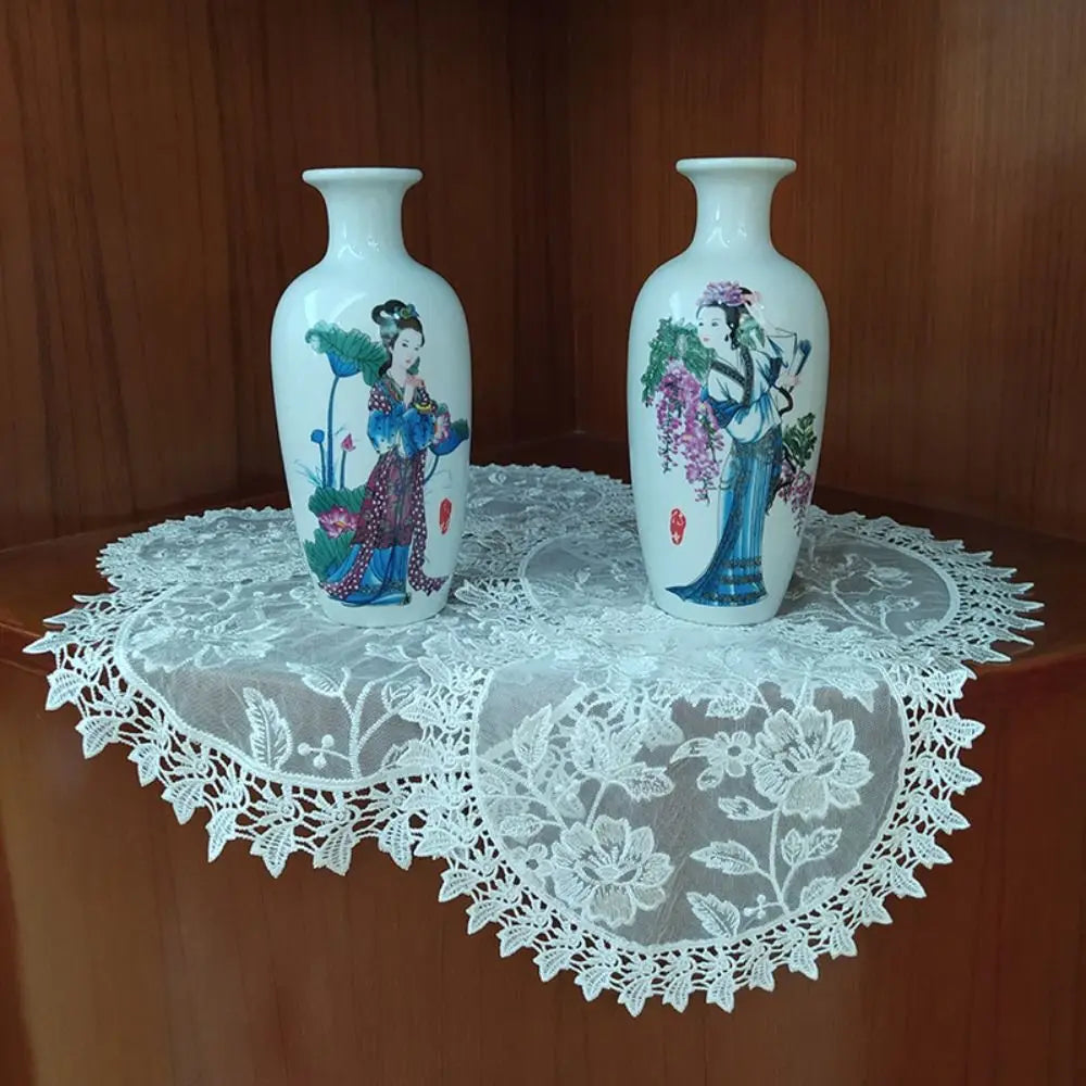 serviettes table dentelle fleurées traditionnelles réutilisables blancs opaques maison fêtes