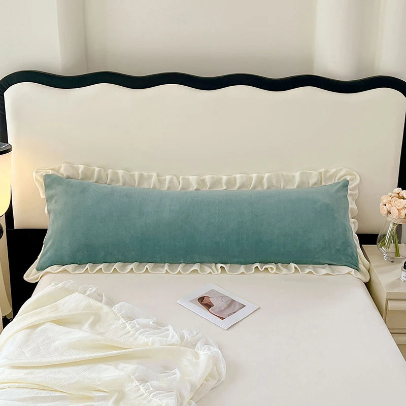 taies d'oreiller longues velours volants moderne vert gris beige violet lit chambre coucher couple