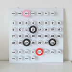 calendrier mural moderne minimaliste adhésif vert blanc rouge jaune numéroté mois jour semaine année