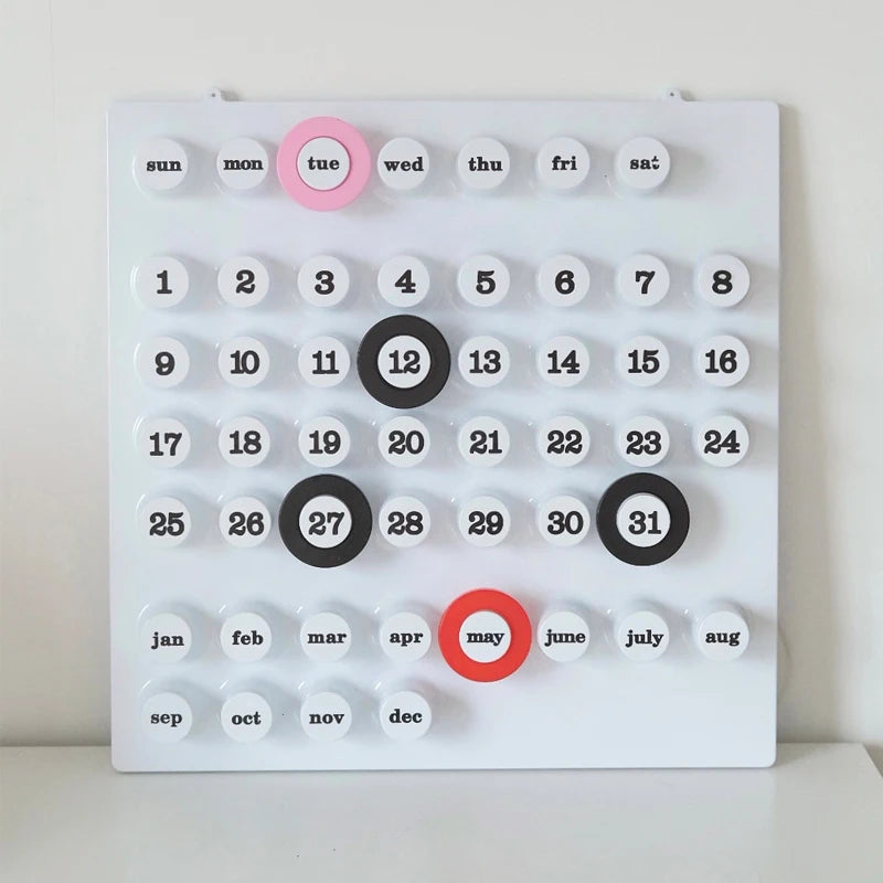 calendrier mural moderne minimaliste adhésif vert blanc rouge jaune numéroté mois jour semaine année