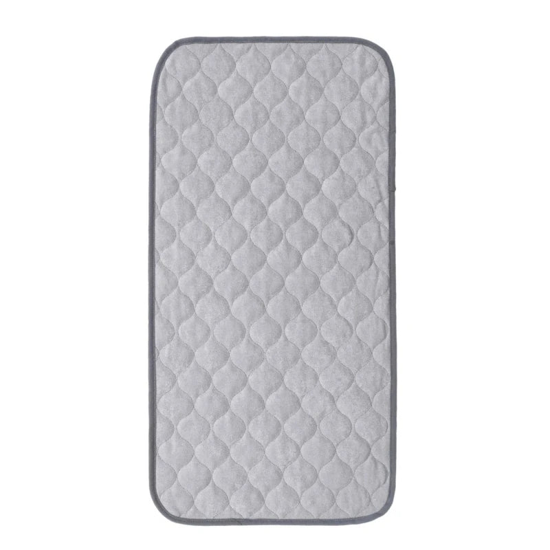 tapis bébé imperméable réutilisable doublure bambou gris quilté moderne portable mois
