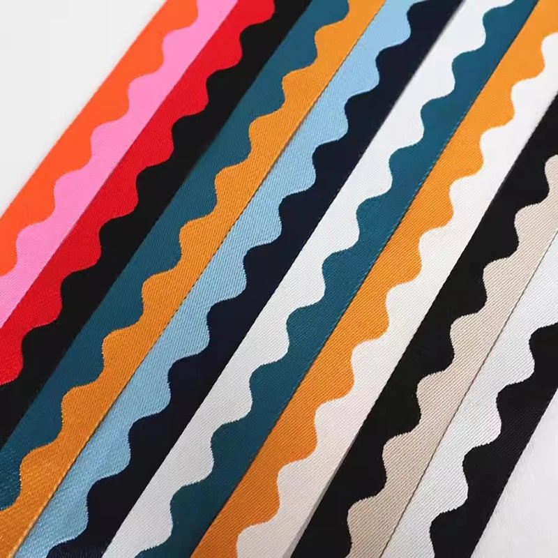 ruban polyester 38mm large rayures ondulées moderne rouge noir bleu blanc jaune orange marron