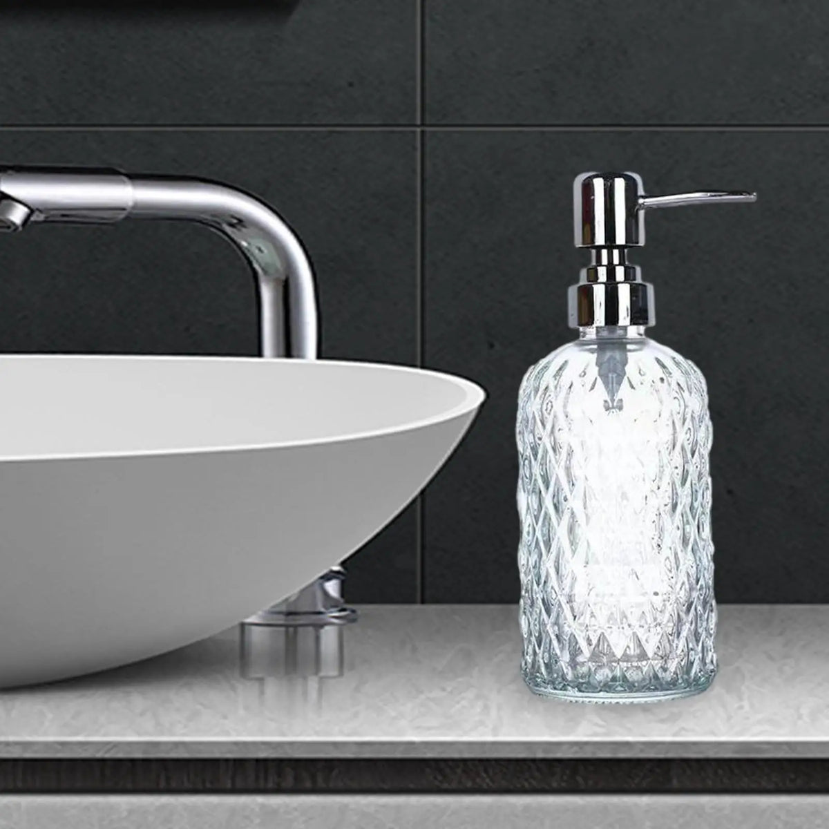distributeur savon liquide verre transparent moderne bleu vert orange gris rechargeable comptoir salle bains