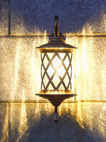 lampe murale bronze noir verre opalin classique vintage grille ajourée mur fixée interrupteur bouton